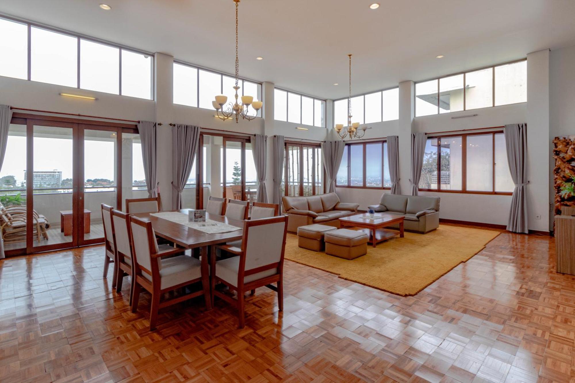 Family Only Amazing City View Villa - De Reiz Firen Syariah Bandung Exterior foto